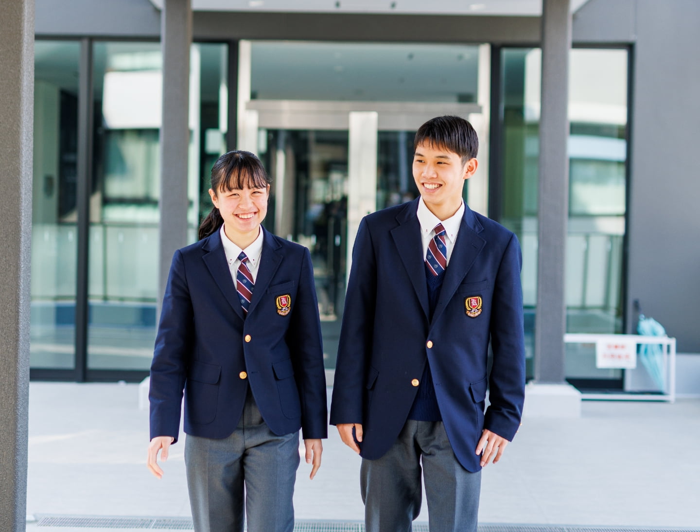 制服紹介 | 学校生活 | 関西大倉中学校・高等学校